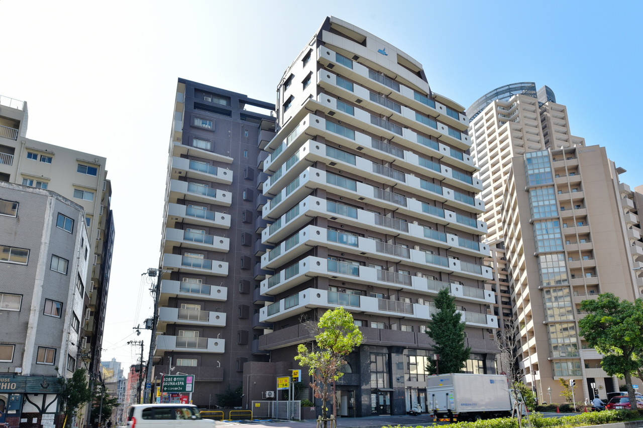 Laurel Tor Square 外観