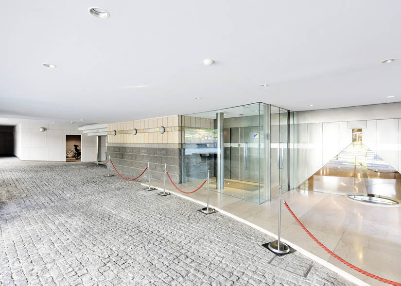 Astecio Mikage Room 402