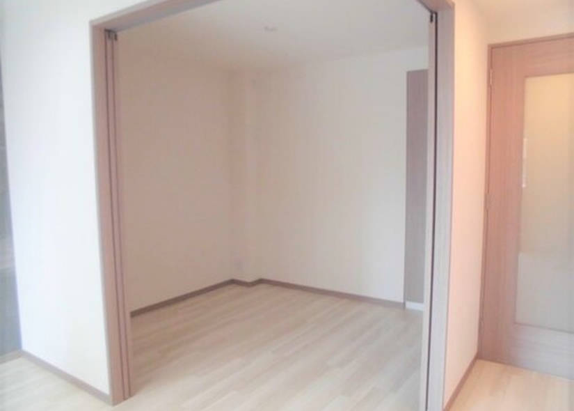 Wacolle Feriz Nishi-Okamoto