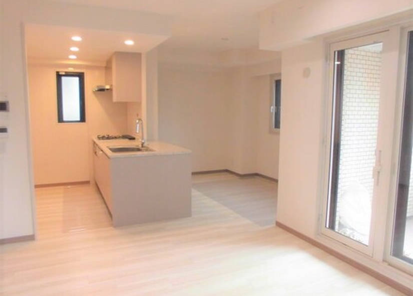 Wacolle Feriz Nishi-Okamoto